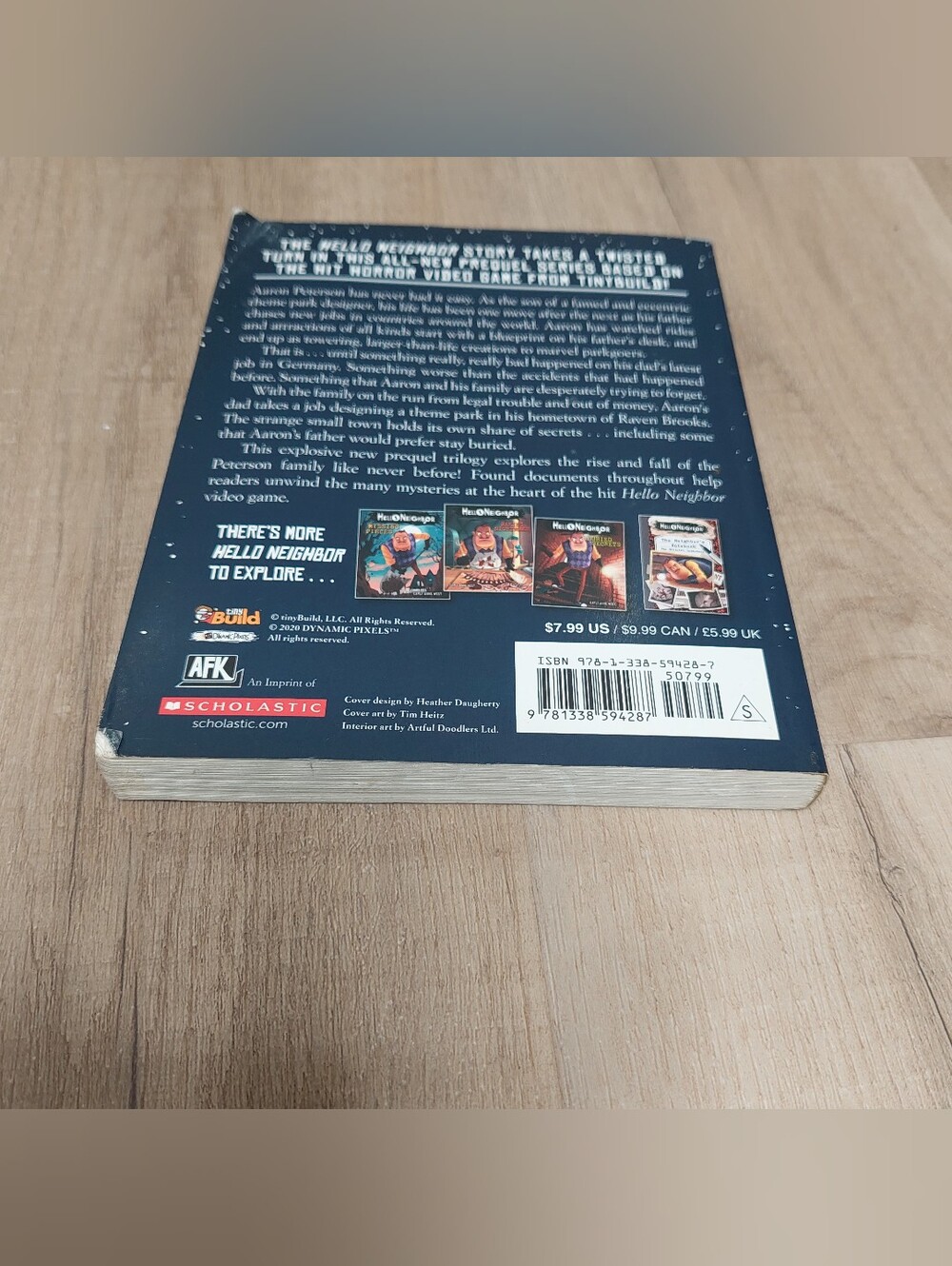 Hello Neighbor. Paperback Book 📖 - Picture 13 of 16